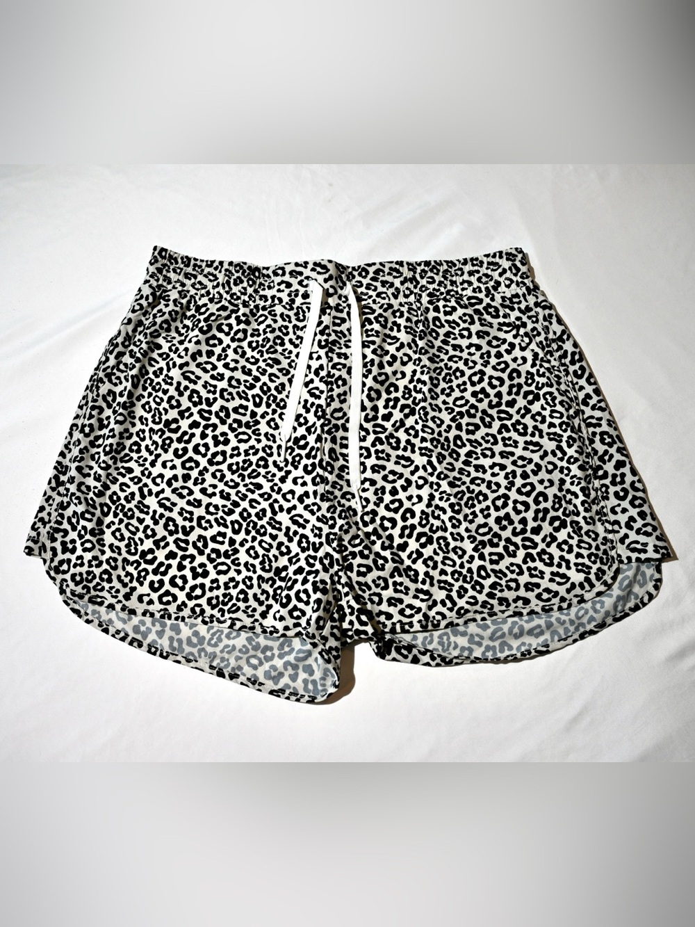 BuffBunny Flo Shorts Large Black White Leopard Print 2-in-1 Lined Running